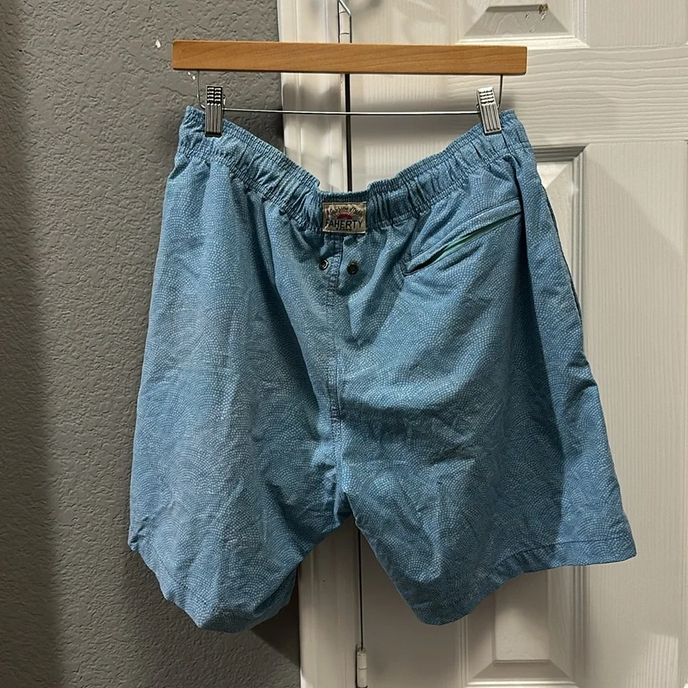 Faherty men’s blue swim trunks size XL